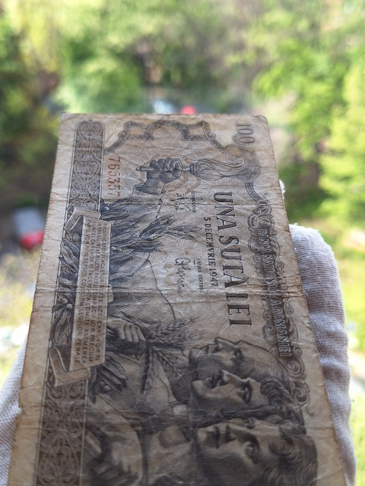 Romania 100 lei decembrie 1947, seria S.9/765357, circulata [7]