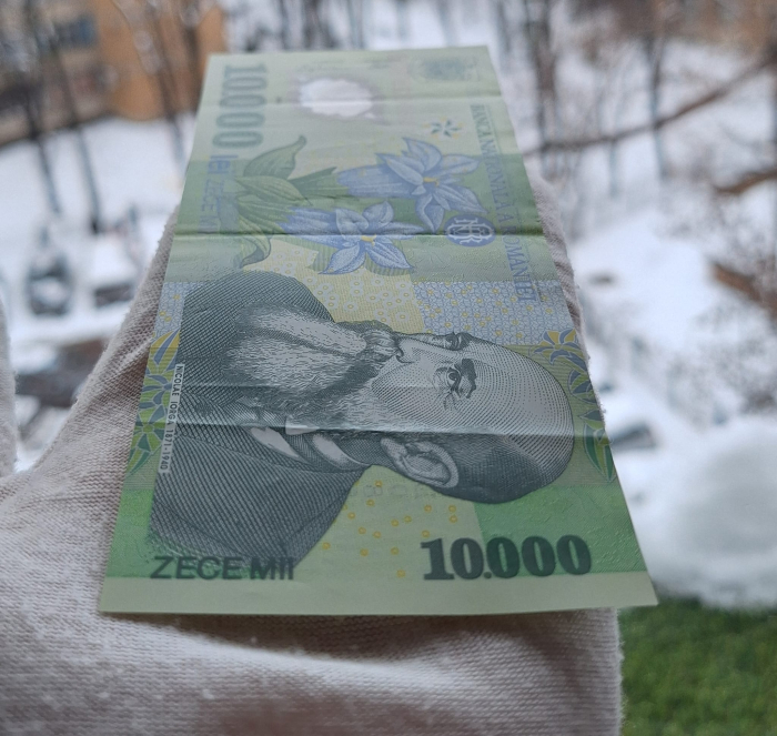 Romania, 10000 Lei 2000, semnatura Ghizari, circulata, seria 006E0828703 [3]