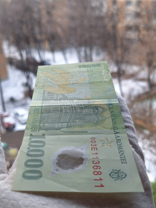 Romania, 10000 Lei 2000, semnatura Ghizari, circulata, seria 003E1136811 [5]