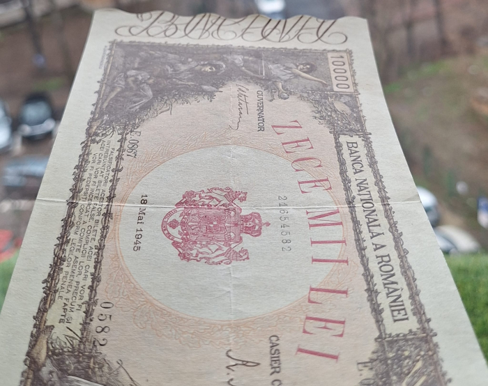 Romania, 10000 lei Mai 1945, seria 0582/E.0867/21654582, stare buna [6]
