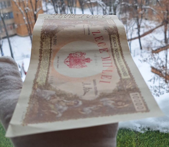 Romania, 10000 lei Mai 1946, seria 0808/O.2492/62289808, stare buna [4]