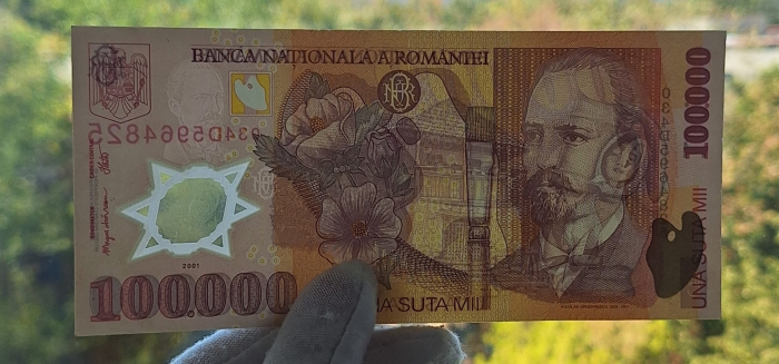 Romania, 100000 lei 2001, seria 034D5964825, circulata [3]
