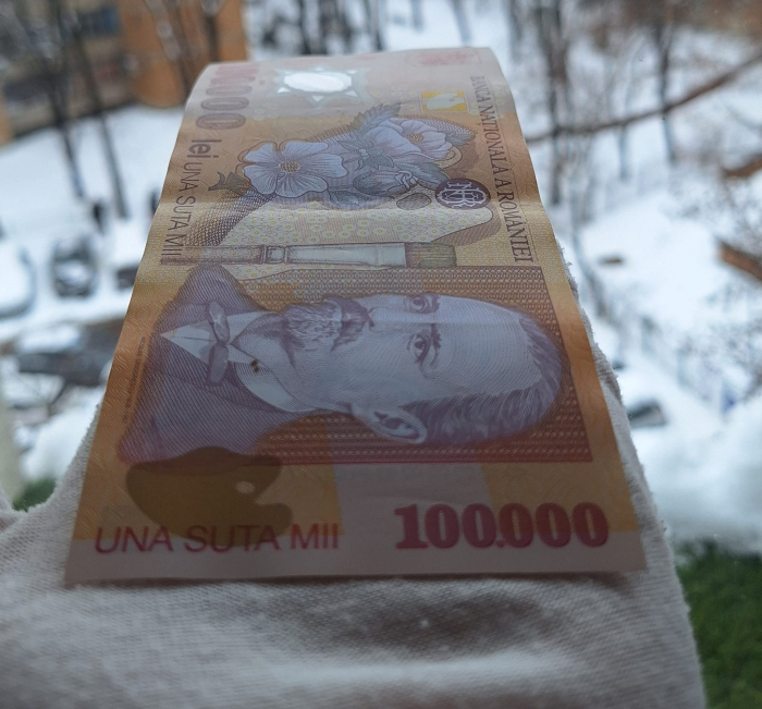 Romania, 100000 lei 2001, seria 043B8829770, circulata, stare buna [4]