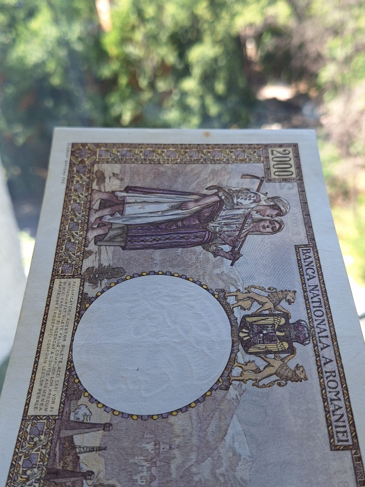 Romania, 2000 lei 1941, seria E.0001/0834/00004834, aproape necirculata [7]