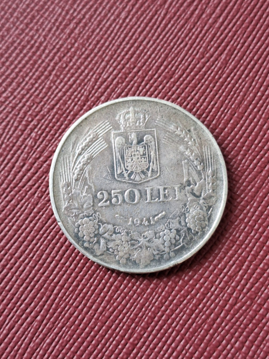 Romania, 250 lei 1941, Nihil Sine Deo, Regele Mihai I [4]