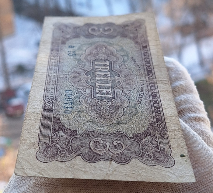 Romania, 3 lei 1952, seria a 15 / 600710, circulata [5]