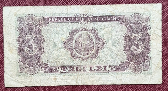 Romania, 3 lei 1952, seria r 24 / 635498, circulata [2]