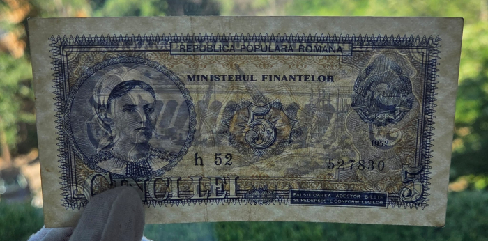 Romania, 5 lei 1952, seria h 52 / 527830, circulata, stare buna [3]