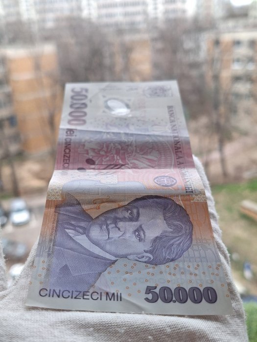 Romania, 50000 lei 2001 George Enescu, seria 033C7056728, stare buna [4]