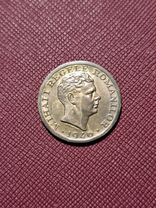 Romania, Regat, moneda 2000 lei 1946, Regele Mihai I [2]