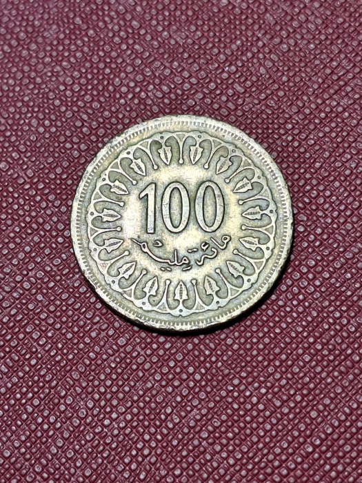 Tunisia 100 milim 1983 [2]