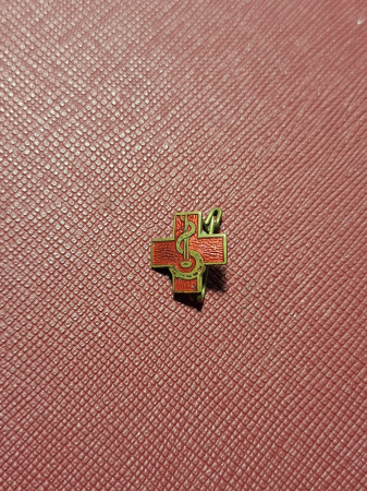 Insigne/Medalii/Decoratii - INSIGNA CRUCEA ROSIE PERIOADA INTERBELICA (Tematica medicala)