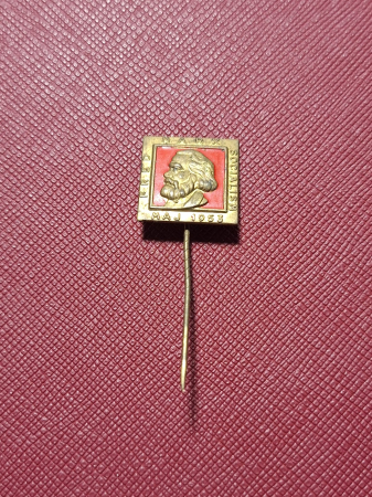 Insigne/Medalii/Decoratii - INSIGNA FRED MARX