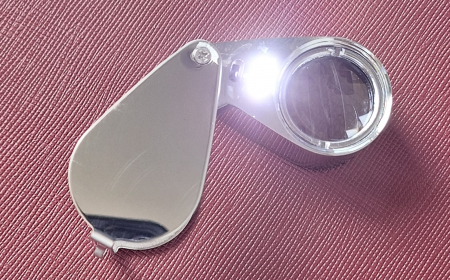 Lupa profesionala pentru monede / bancnote / timbre 30 x 21 mm, Led si baterii incluse [4]