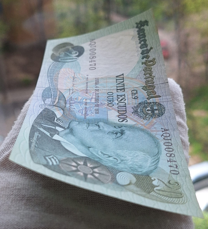 Portugalia 20 Escudos 1978, aproape necirculata [1]