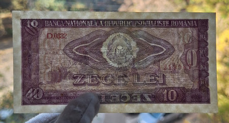Romania 10 LEI 1966, seria D.0332/219967, aproape necirculata [2]