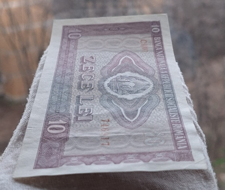 Romania 10 LEI 1966, seria C.0307/746917, aproape necirculata [3]