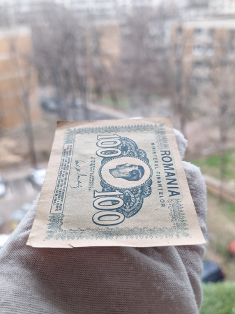 Romania 100 Lei 1945, Regele Mihai, circulata [3]