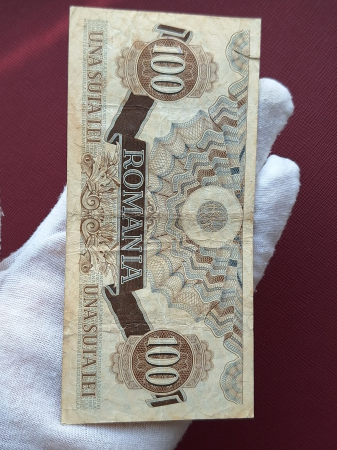 Romania 100 lei decembrie 1947, seria X.10/175688, circulata [2]