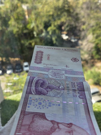 Romania, 10000 lei 1994, seria C.0057/546095, aproape necirculata [4]