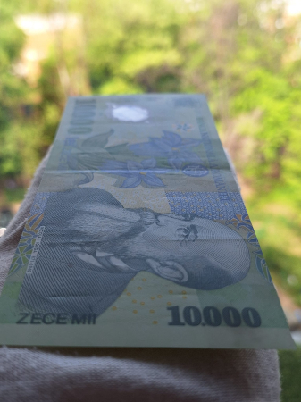 Romania, 10000 Lei 2000, semnatura Isarescu, circulata, seria 015A6625143 [2]