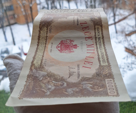Romania, 10000 lei Mai 1946, seria 0807/O.2492/62289807, stare buna [3]