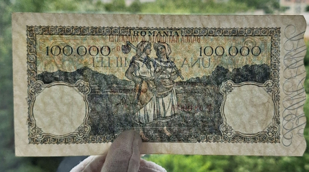 Romania, 100000 lei 1 aprilie 1946, seria N/1 0849653, stare buna [3]