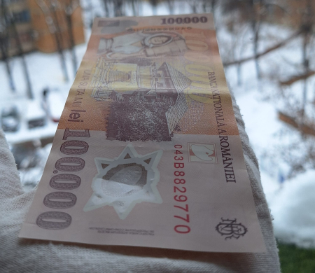 Romania, 100000 lei 2001, seria 043B8829770, circulata, stare buna [2]