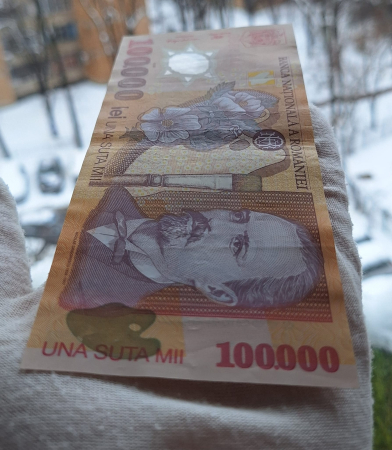 Romania, 100000 lei 2001, seria 046C8958880, circulata, stare buna [2]