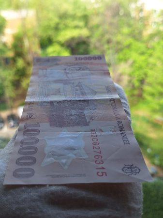 Romania, 100000 lei 2001, seria 032C6276315, circulata, stare buna [3]
