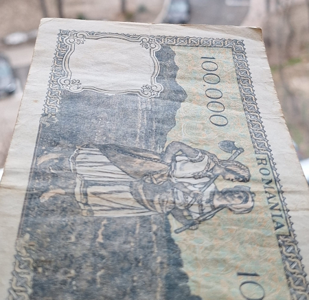 Romania, 100000 lei mai 1946, seria S/1 0798377, circulata [3]