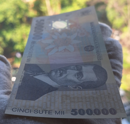 Romania, 500,000 lei 2000 polimer, semnatura Ghizari, seria 002D1919111, Aunc [8]