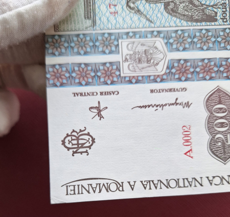 Romania, 200 lei 1992, Grigore Antipa, necirculata, cu urme de manipulare [2]