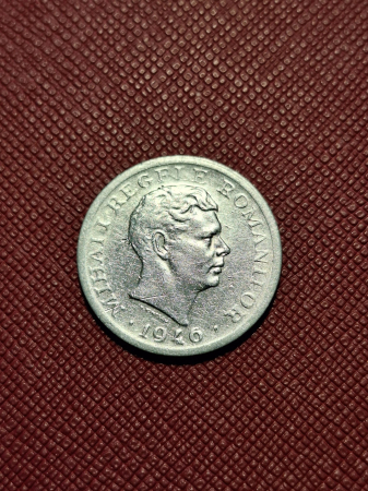 Romania, Regat, 500 lei 1946, Regele Mihai I, eroare: surplus material pe avers [1]