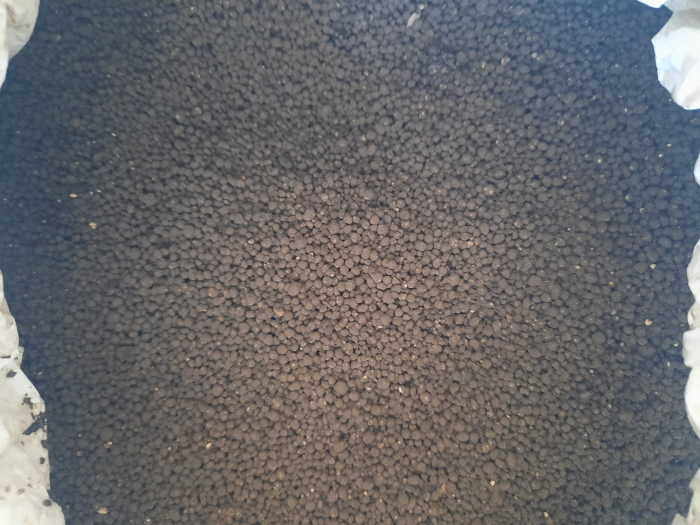 CRETA NEAGRA AMORFA BIO 3 in 1,  big bag 500 kg [2]