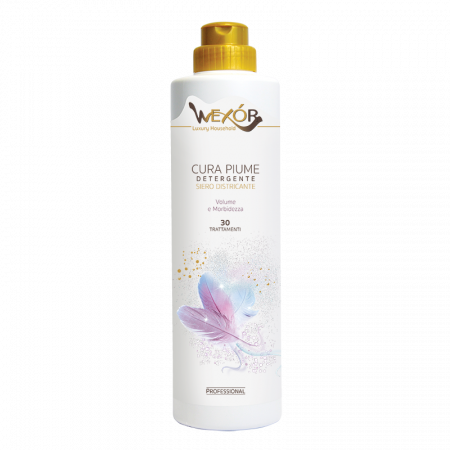 DETERGENTI RUFE SI INTRETINERE TEXTILE - Detergent enzimatic pentru spalarea articolelor captusite cu pene sau puf, Cura Piume, 750 ml