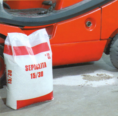 AUTO BRICOLAJ & GRADINA & CAMPING - Material absorbant si antiderapant  pentru scurgeri accidentale de uleiuri si antigel, 20kg