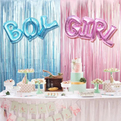 Copii & Bebe - Set decorativ pentru petreceri gender reveal, 2 perdele metalizate albastru/roz, 2 baloane boy & girl