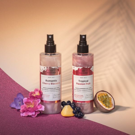Spray de Corp iluminator Romantic Cherry Blossom, 250 ml [1]