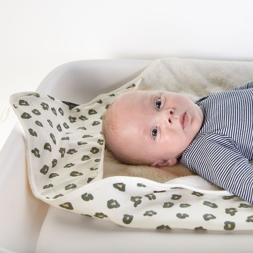 Prosop cu gluga si manusa de baie Childhome Jerse/Frotir 80x80 cm, Leopard [5]