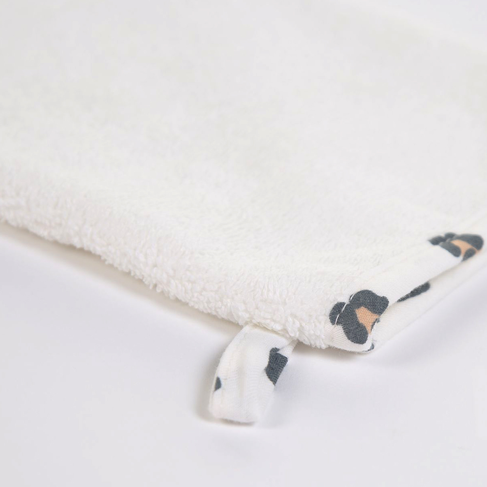Prosop cu gluga si manusa de baie Childhome Jerse/Frotir 80x80 cm, Leopard [4]