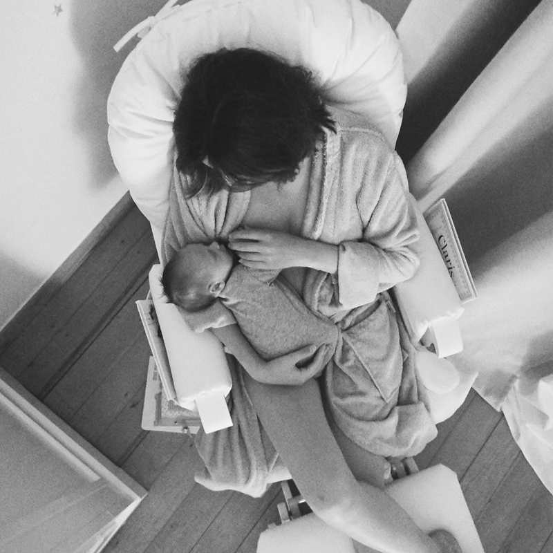 Fotoliu balansoar pentru alaptat Childhome cu suport pentru picioare, piele ecologica, Alb [4]