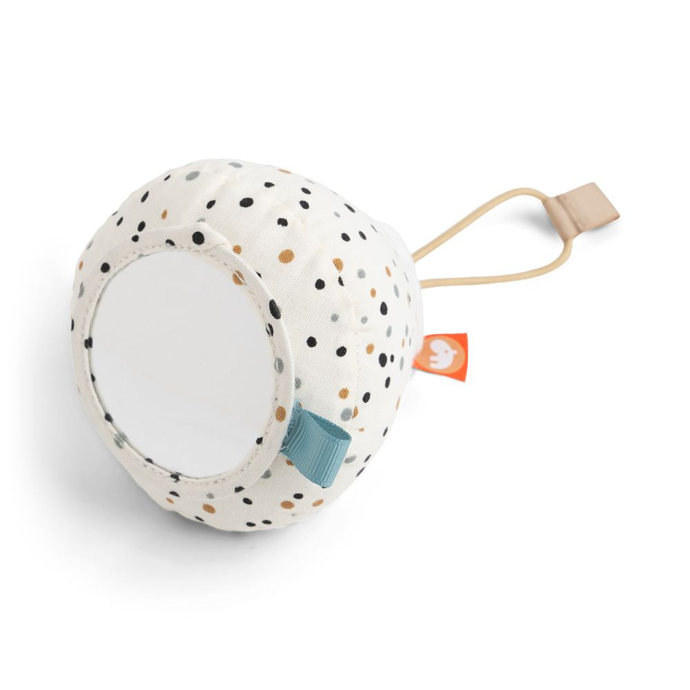 Arcada de activitati Done by Deer Lalee Sand [7]