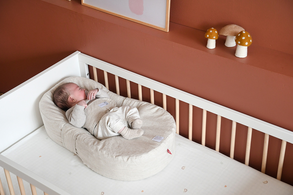 Baby nest ergonomic Red Castle Cocoonababy 10° LInen Natural [2]