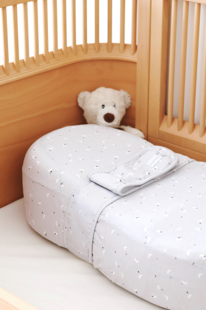 Baby nest ergonomic Red Castle Cocoonababy 10° Moon & Stars [3]