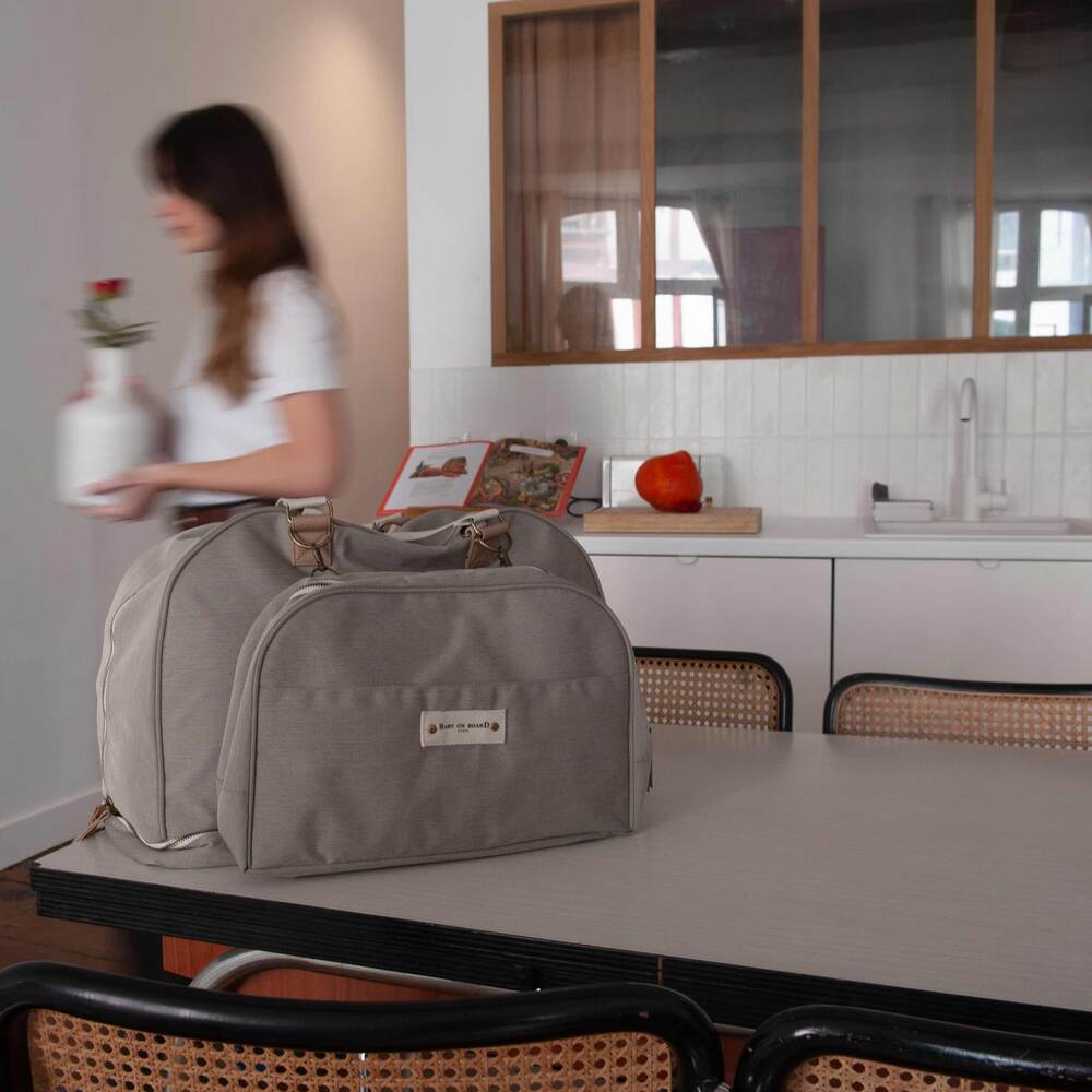 Geanta de infasat Baby On Board Juliette Pebble Grey [10]