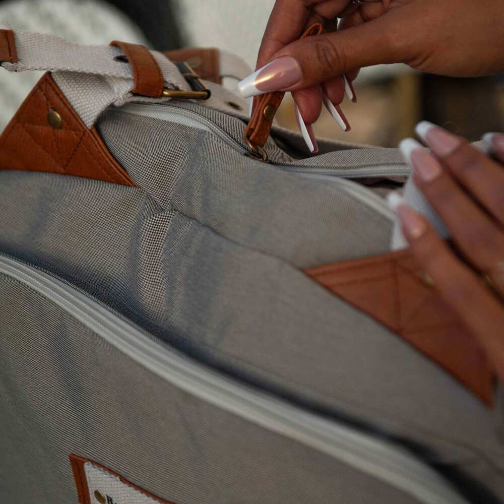 Geanta de infasat Baby On Board Titou Greige [5]