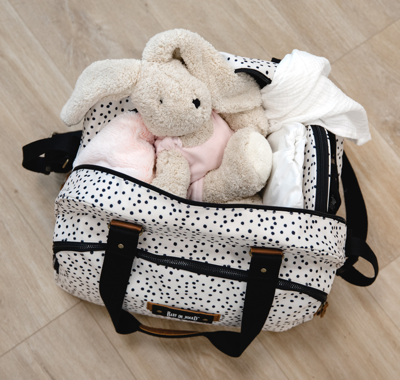 Geanta infasat bebelusi Baby On Board Urban Dots [5]