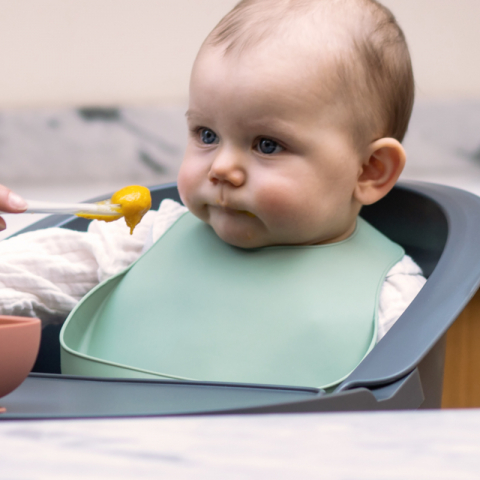 Baveta silicon Beaba Sage Green [3]