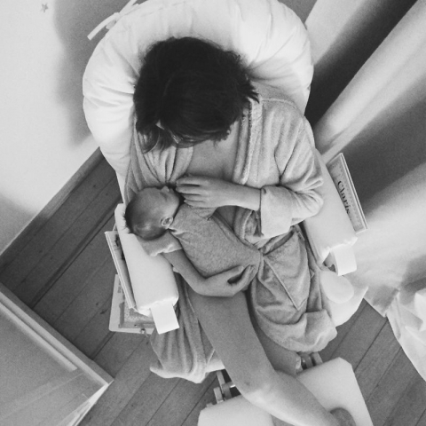 Fotoliu balansoar pentru alaptat Childhome cu suport pentru picioare, piele ecologica, Alb [3]